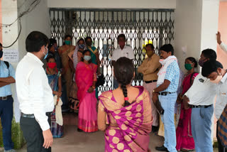 katghora-janpad -panchayat-office-locked