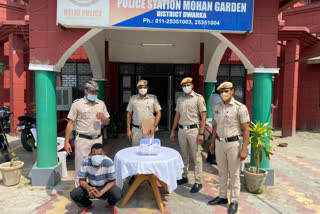 Mohan Garden Police arrested African citizen with drugs