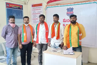 BJP leaders arrested in Manthani constituency