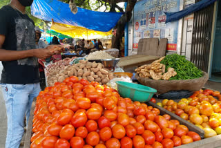 people-suffering-from-increased-price-of-vegetables-in-delhi