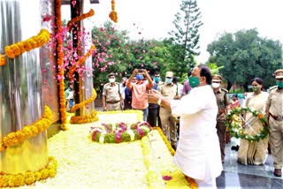 minister-indrakaran-reddy-in-forest-martyrs-day-celebrations-at-zoo-park