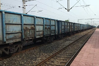 Fire on coal-loaded goods train in korba