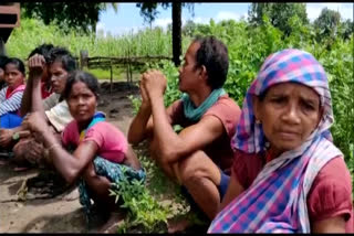 naxalites-drove-two-families-out-of-village