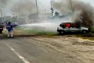 CNG car fire near District Court in Modasa