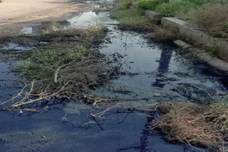 Contaminated water of factories on roads in Gannaur