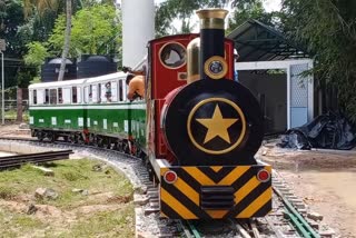 miniature train on veli tourism village  veli tourism village  tourism news  വേളി ടൂറിസം വില്ലേജ്  തിരുവനന്തപുരം വാര്‍ത്തകള്‍  കകംപള്ളി സുരേന്ദ്രൻ  കേരള ടൂറിസം വാര്‍ത്തകള്‍