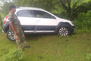 one died in road accident at pakur two injured,सड़क दुर्घटना में एक की मौत