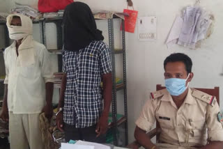 man arrested for molesting minor girl in latehar,शादी का झांसा देकर युवक नाबालिग का करता था यौन शोषण