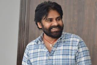 Pawan Kalyan old photo goes viral ్