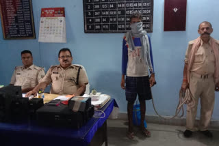 thief arrested withing forty eight hours in giridih, गिरिडीह में 48 घंटे के अंदर मुफस्सिल पुलिस ने चोरी की घटना का खुलासा