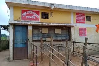 Liquor store closed in Dongargaon