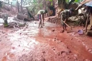 keonjhar latest news, brpl pipe line breaks down, mud water in keonjhar slum area, mud in slum after brpl pipe breakage, brpl latest news, କେନ୍ଦୁଝର ଲାଟେଷ୍ଟ ନ୍ୟୁଜ୍‌, ଫାଟିଲା ବିଆରପିଏଲ ପାଇପ ଲାଇନ, କେନ୍ଦୁଝରରେ ବସ୍ତିରେ କାଦୁଅ ପାଣି, ବିଆରପିଏଲ ପାଇପ ଫାଟି ବସ୍ତିରେ କାଦୁଅ, ବିଆରପିଏଲ ଲାଟେଷ୍ଟ ନ୍ୟୁଜ୍‌