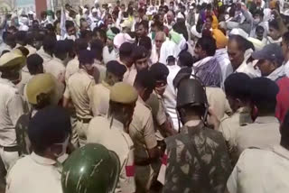 Case filed against Gurnam Singh Chadhuni including 300 farmers