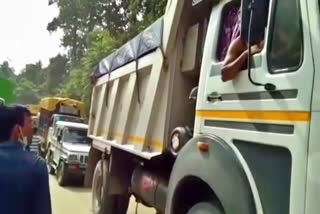 Truck services suspended on assam mizoram way silchar assam etv bharat news