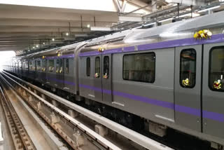 Kolkata Metro  Kolkata Metro resumes services  NEET special trains  NEET exam  പശ്ചിമ ബംഗാൾ  കൊൽക്കത്ത  നീറ്റ് പരീക്ഷ  കൊൽക്കത്തയിൽ മെട്രോ സർവീസ് പുനരാരംഭിച്ചു  മെട്രോ സർവീസ് പുനരാരംഭിച്ചു  മെട്രോ സർവീസ്