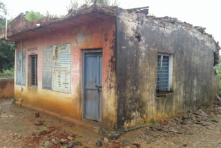 Anganwadi building collapse in ranebennuru