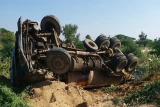 Acid filled tanker overturned in Churu,  Churu News