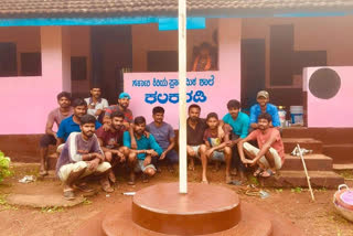 youths painted to Kalakaradi Primary School in sirasi