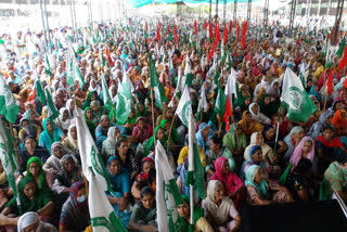 Farmers protest Centre's agriculture ordinances in Punjab