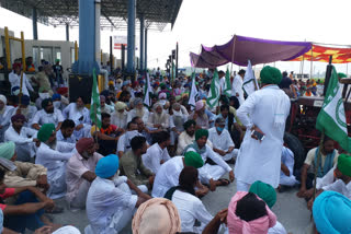 Farmers protest against agriculture ordinance in barnala