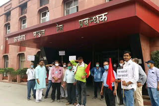 protest against railway privatization in varanasi uttar pradesh