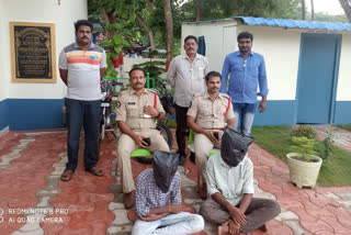 bike thieves caught at tenali