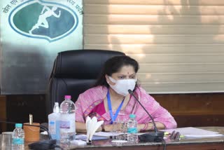 Minister Yashodhara Raje Scindia