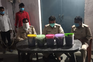 two smugglers arrested with opium