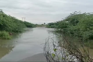 water fowing out from handriniva cannal