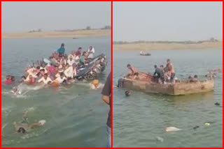 Boat sunk in Chambal river