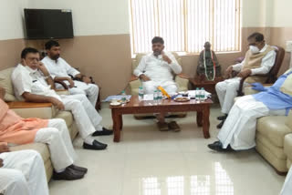 DK Shivakumar convenes meeting Shira by-election strategy