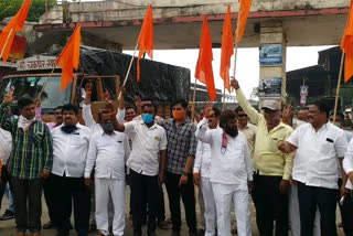 dhule shivsena agitation for release of ban on onion export