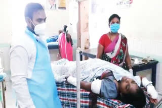 a-teacher-attacked-by-her-husband-with-a-knife-during-review-meeting-on-nadu-nedu-works