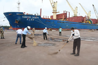 swachha bharat program in vsakha port