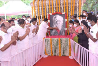 tn chief minister and ministers tribute periyar on his birth anniversary