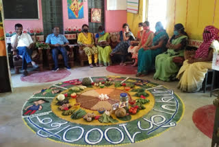 Hot food is being given to pregnant and Anemic women in the Anganwadi centers of Kanker