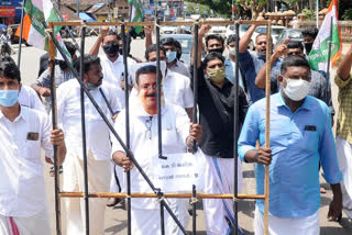 Youth Congress protest  Youth Congress protests Kannur  ജലീലിനെതിരെ പ്രതിഷേധം  കണ്ണൂരില്‍ പ്രതിഷേധം  കണ്ണൂരില്‍ യൂത്ത് കോണ്‍ഗ്രസ് പ്രതിഷേധം