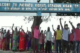 25-village-people-on-indefinite-hunger-strike-in-ramgarh