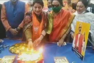 anantnag-bjp-women-wing-celebrate-pms-birthday