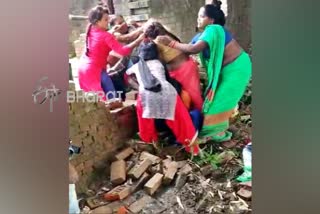 video viral of clashes between two groups in ambedkar nagar