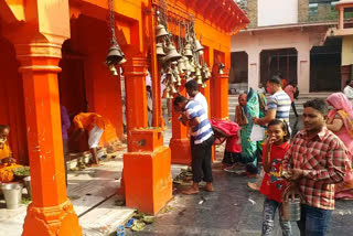 jalabhishek in shiv temple in prayagraj