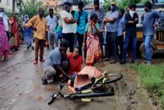 road accident in gudivada krishna district