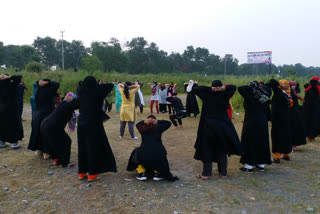 muslim-women-practice-yoga-to-enhance-their-immunity-in-haldwani/