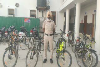 Hauz Khas police arrested two accused in Bicycle theft case seized 15 bicycle
