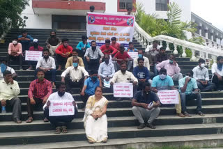 Karnataka State Banjara Student Association demanding open discussion of Sadashiva Commission