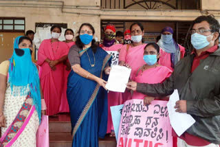 asha activists protest for salary hike