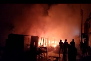 terrible-fire-at-digha-fish-auction-center