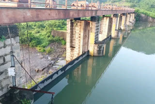 The water level of Kalyanapulova reservoir has reached dangerous levels due to heavy rains.