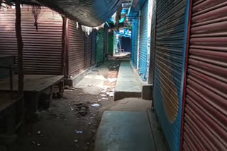 सौरव हत्याकांड के विरोध में रविवार को चक्रधरपुर बाजार बंद