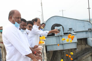 minister indrakaran reddy released srsp water